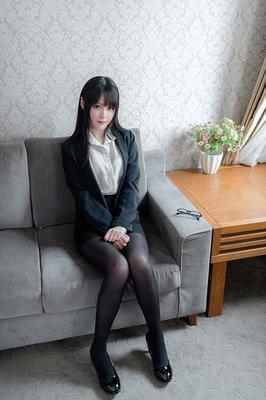关于罗曼史照片无修正